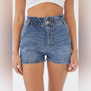 Urban Outfitters Pull-On High-Waisted Mom Short
